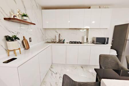 Rivera Maiahome-Hermoso Apt En Polanco Cerca Antara - 2Br 2Bt Kota Meksiko Bagian luar foto
